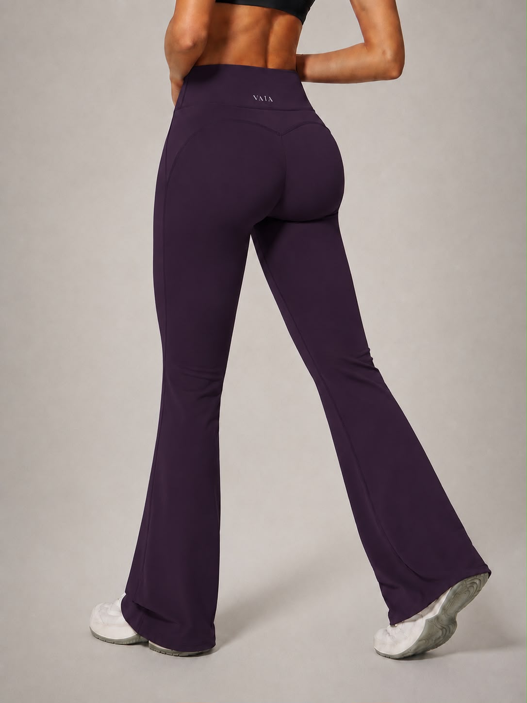 Flow Flare Leggings 1