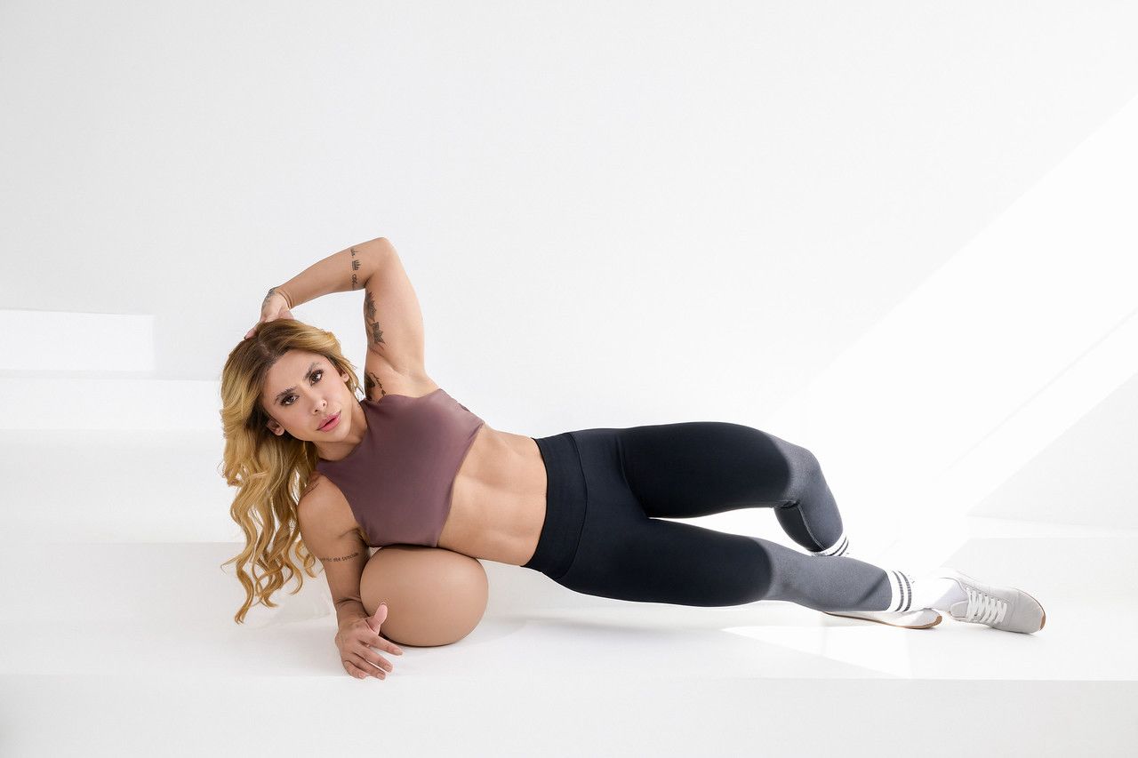 VAIA_Sculpt_Back_Top_0