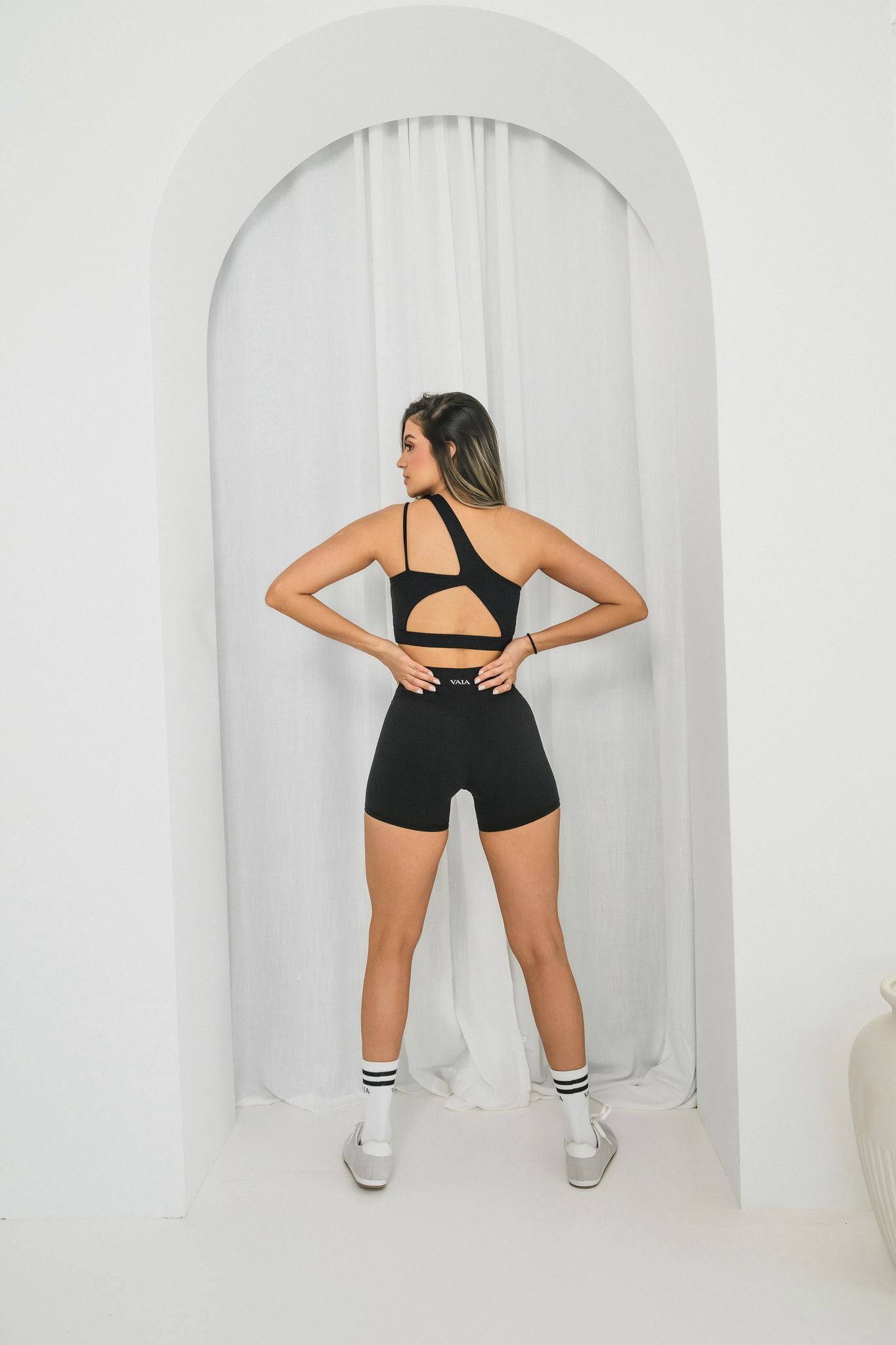 VAIA_asymmetrical_Sculpt_Bra 2
